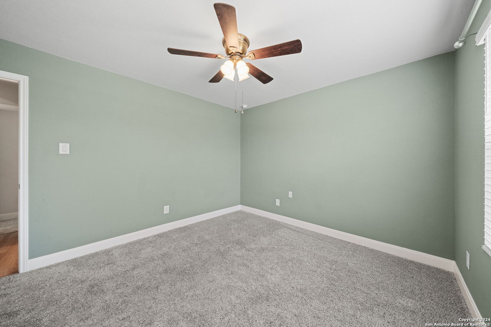 1080 AMBLE OAK