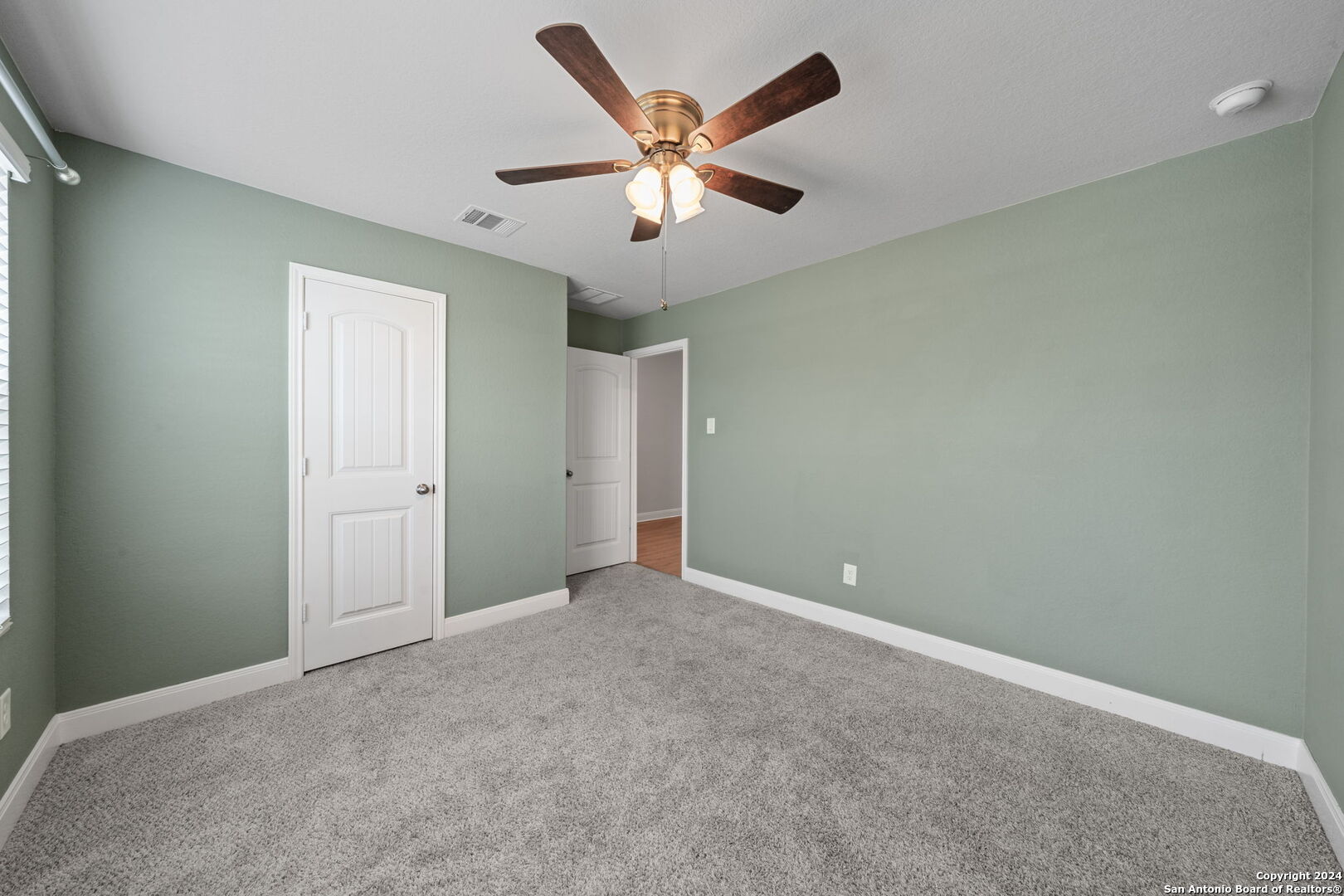 1080 AMBLE OAK