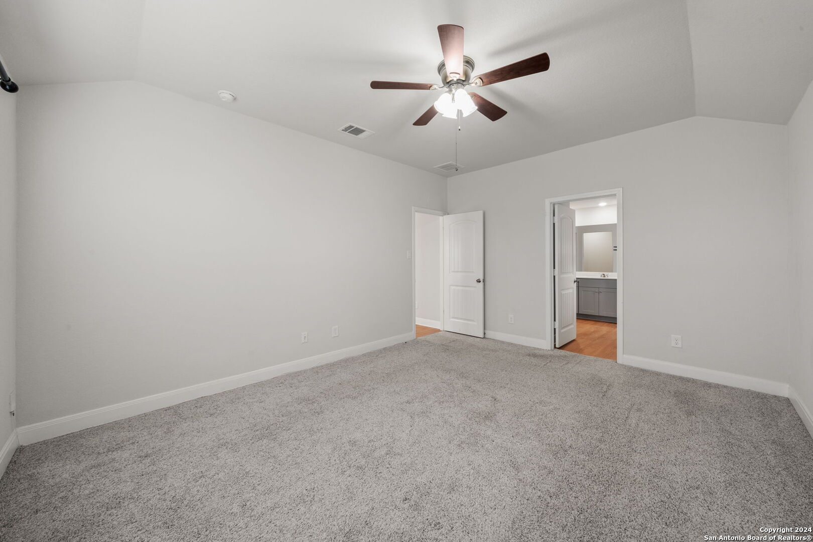 1080 AMBLE OAK