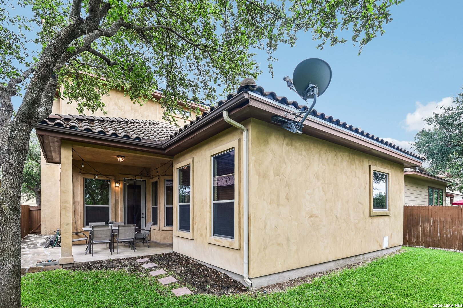 4911 Country Cove