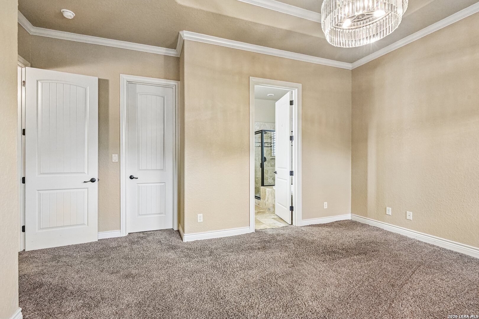 4911 Country Cove