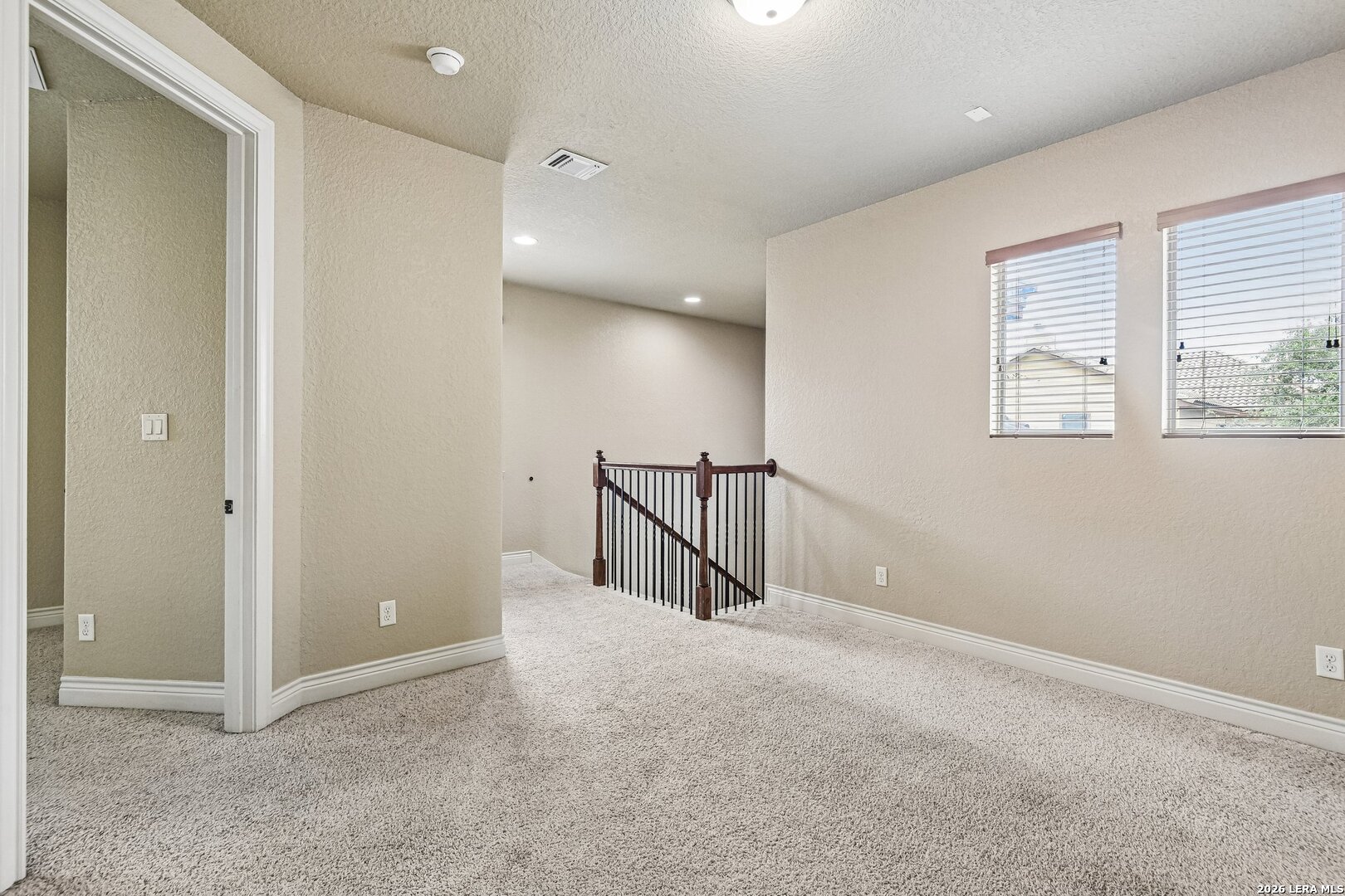 4911 Country Cove