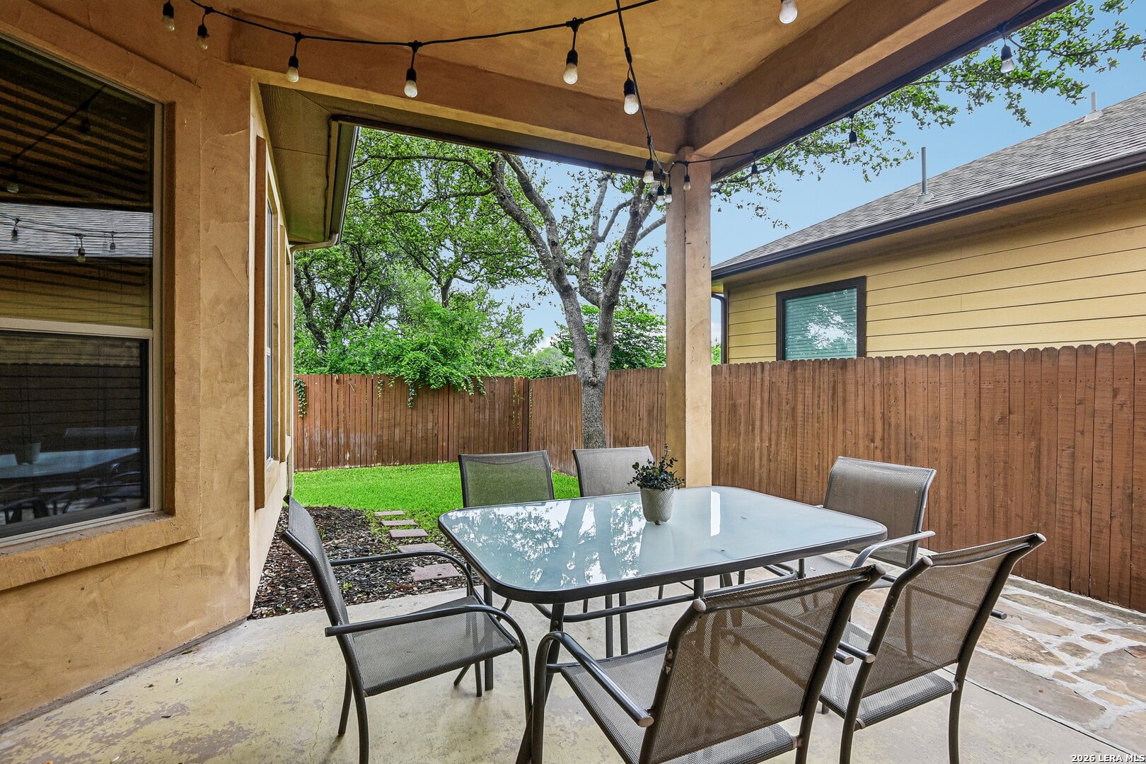 4911 Country Cove