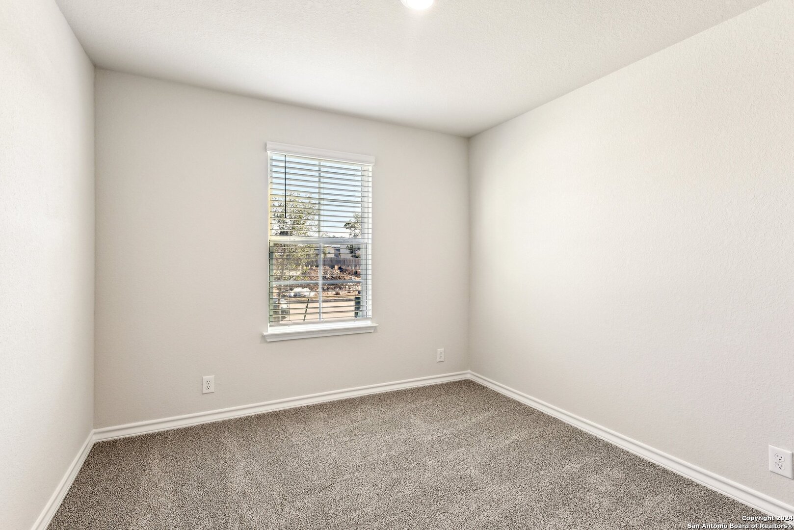 21281 Millstream Bend