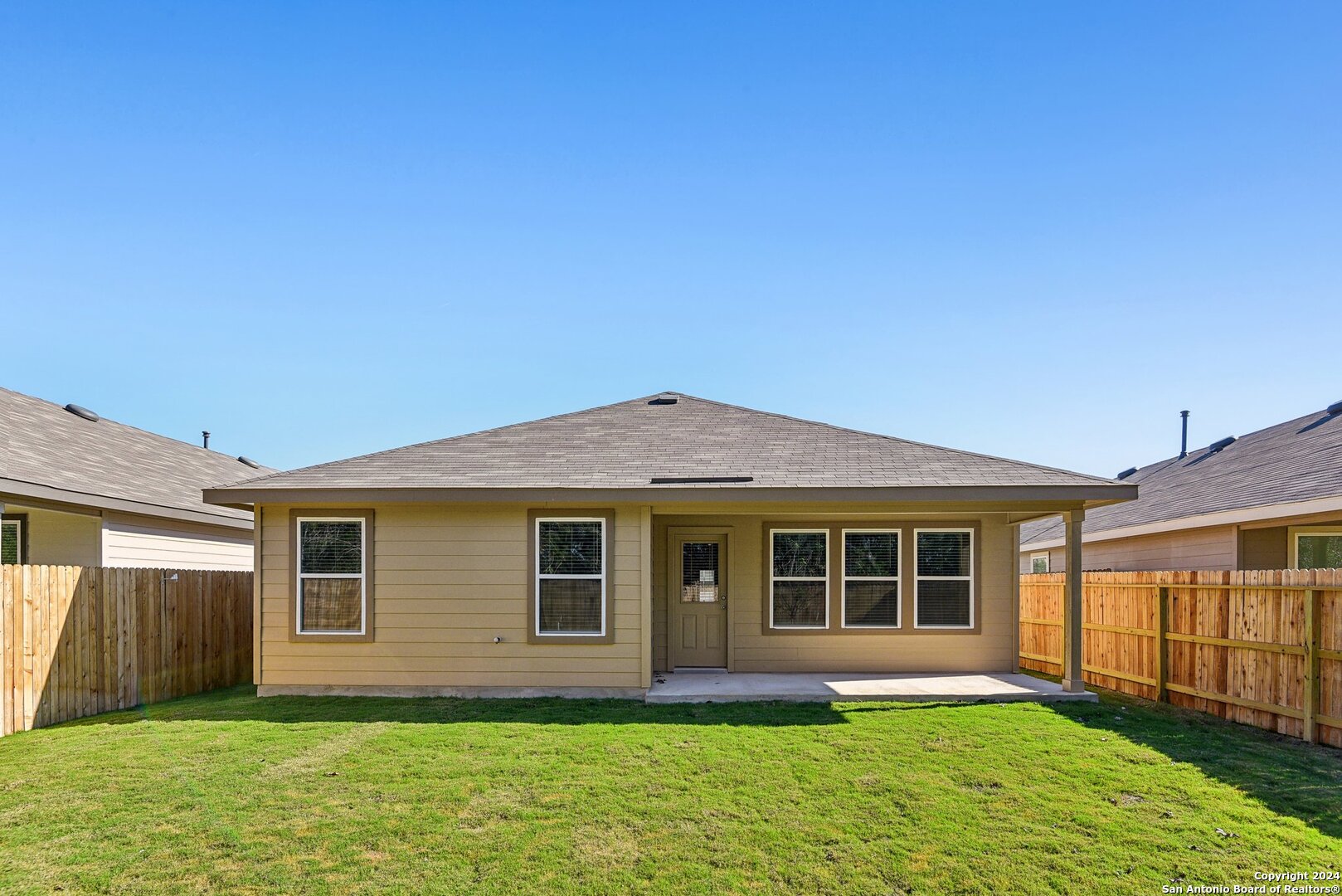 21281 Millstream Bend
