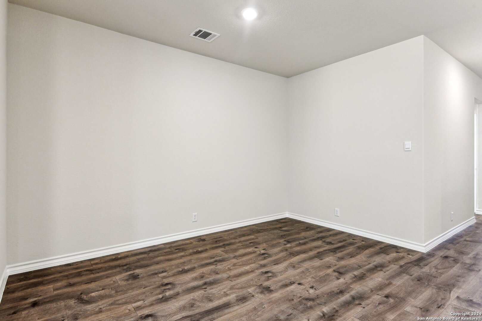 21281 Millstream Bend