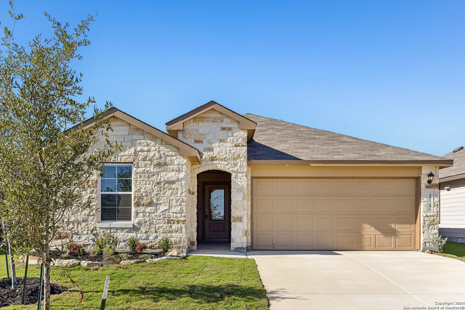 21281 Millstream Bend