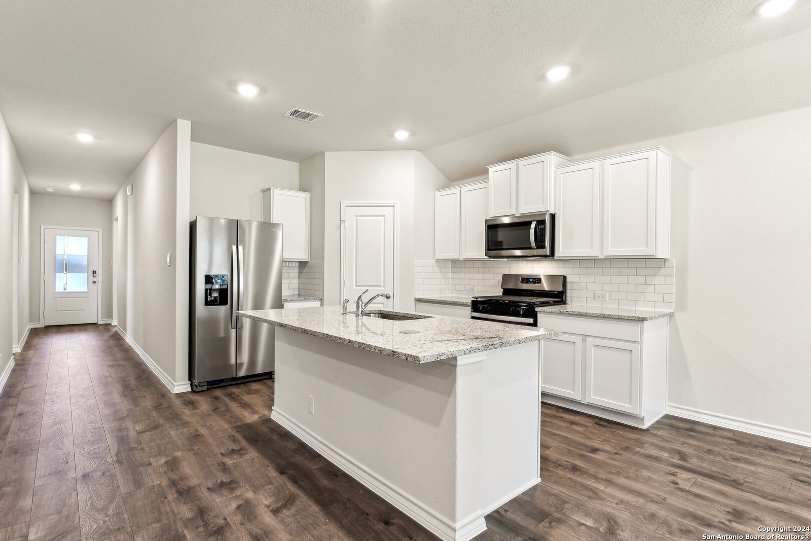 21281 Millstream Bend