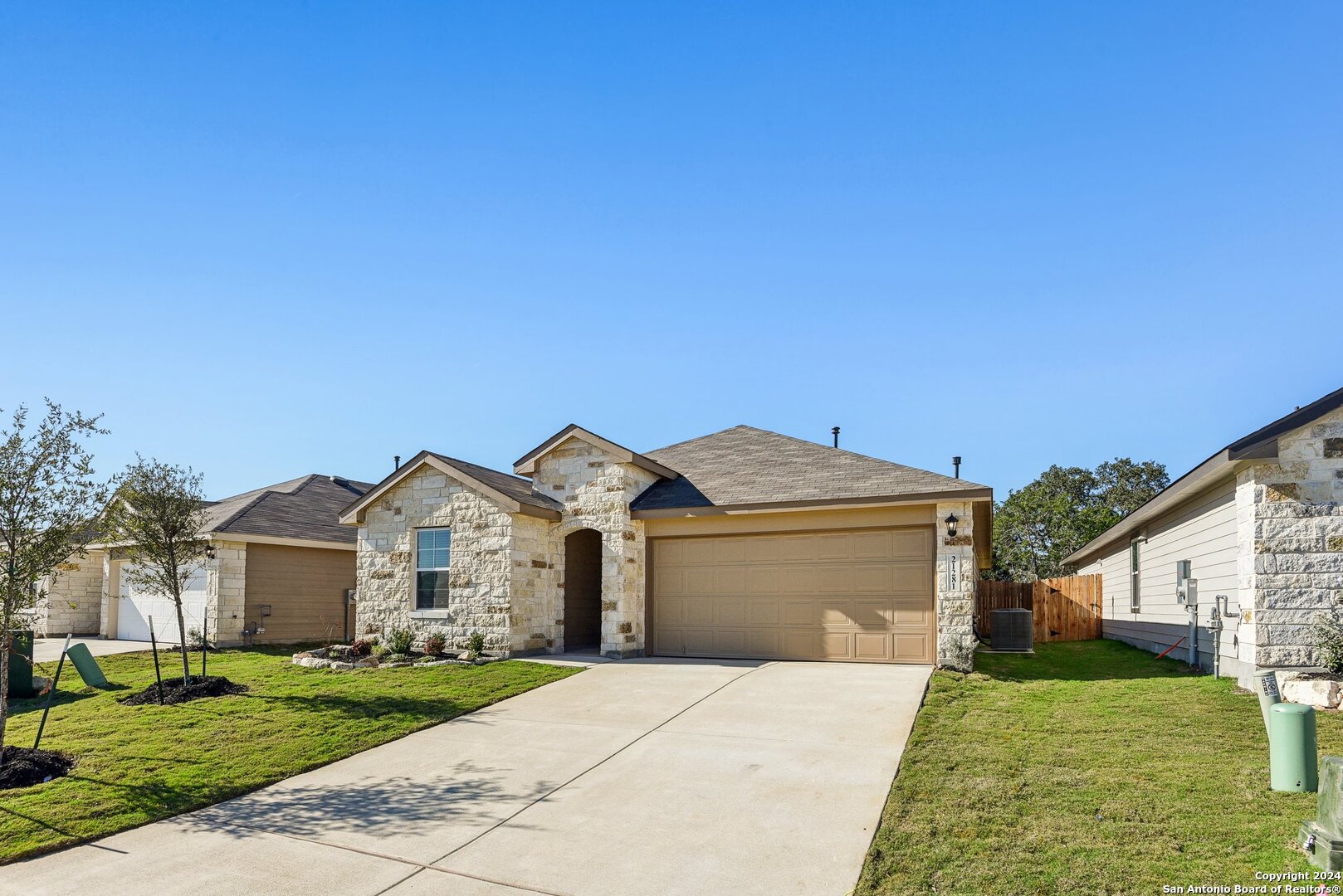 21281 Millstream Bend