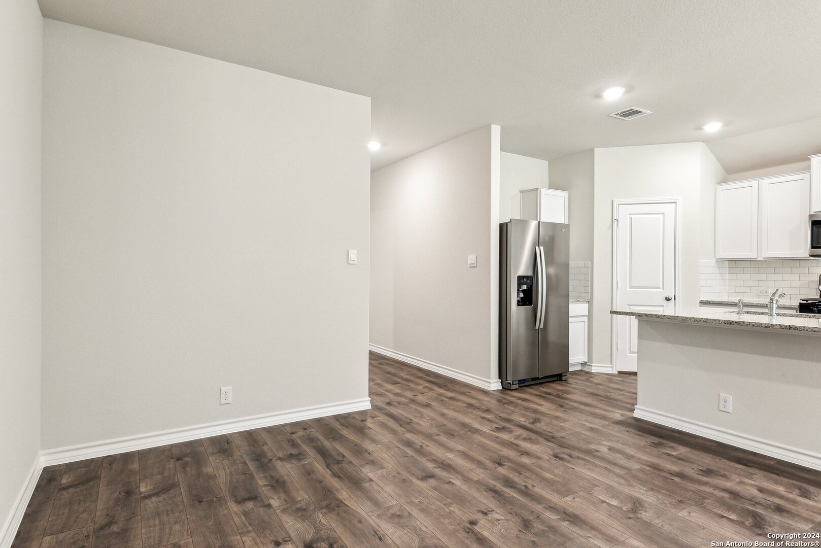21281 Millstream Bend