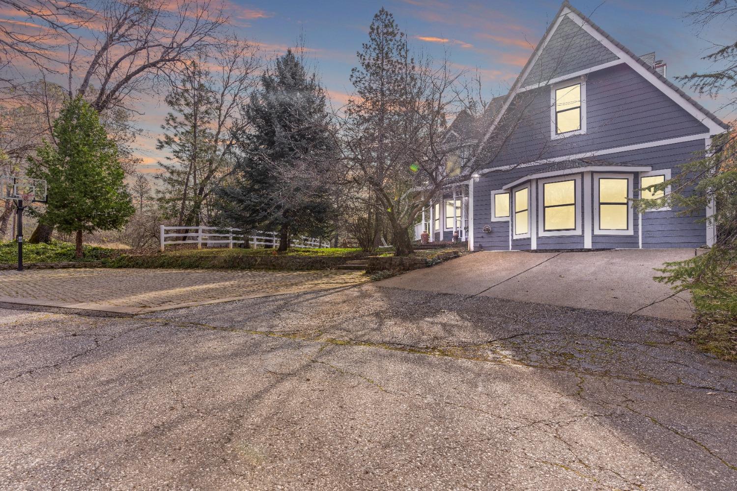 12931 Gray Lane