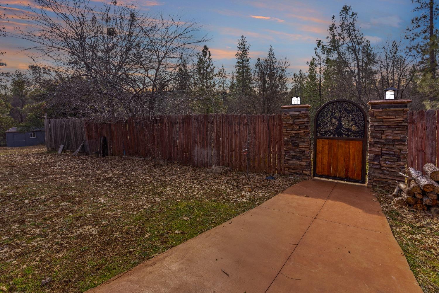 12931 Gray Lane