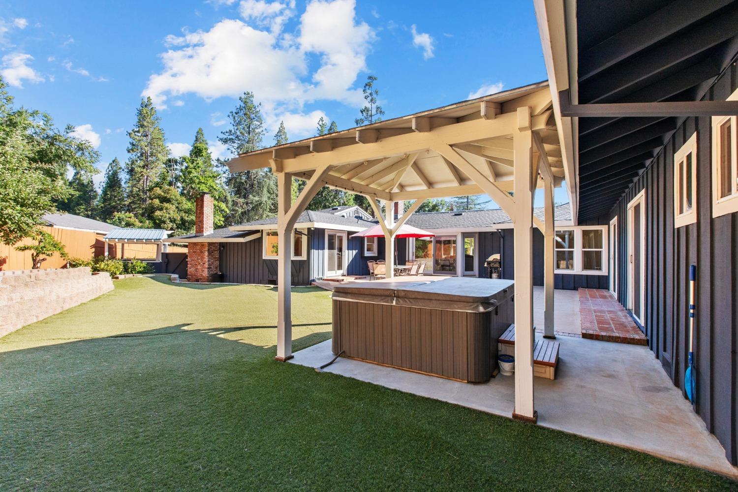 12223 Gayle Lane