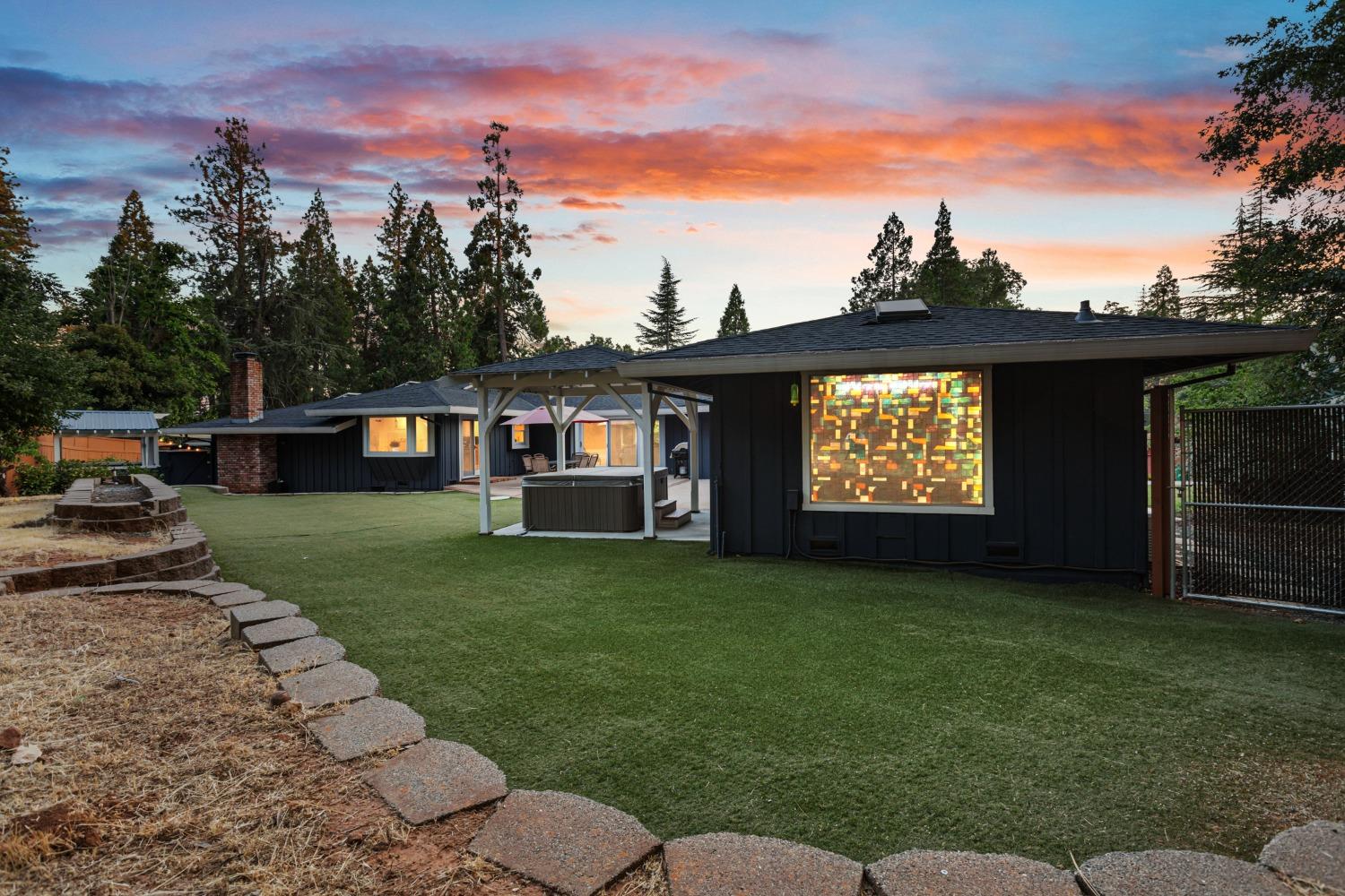 12223 Gayle Lane