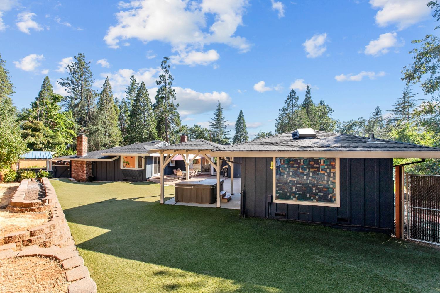 12223 Gayle Lane
