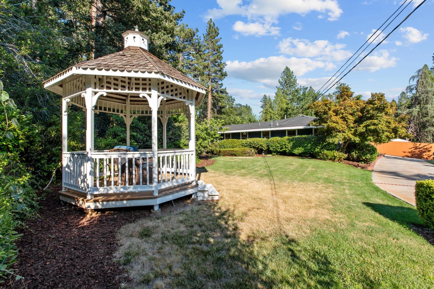 12223 Gayle Lane