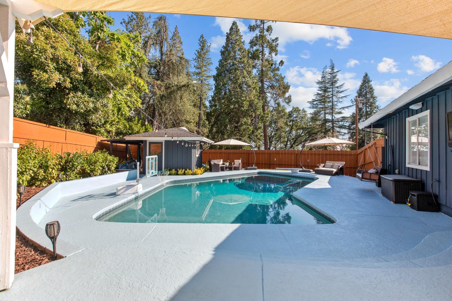 12223 Gayle Lane