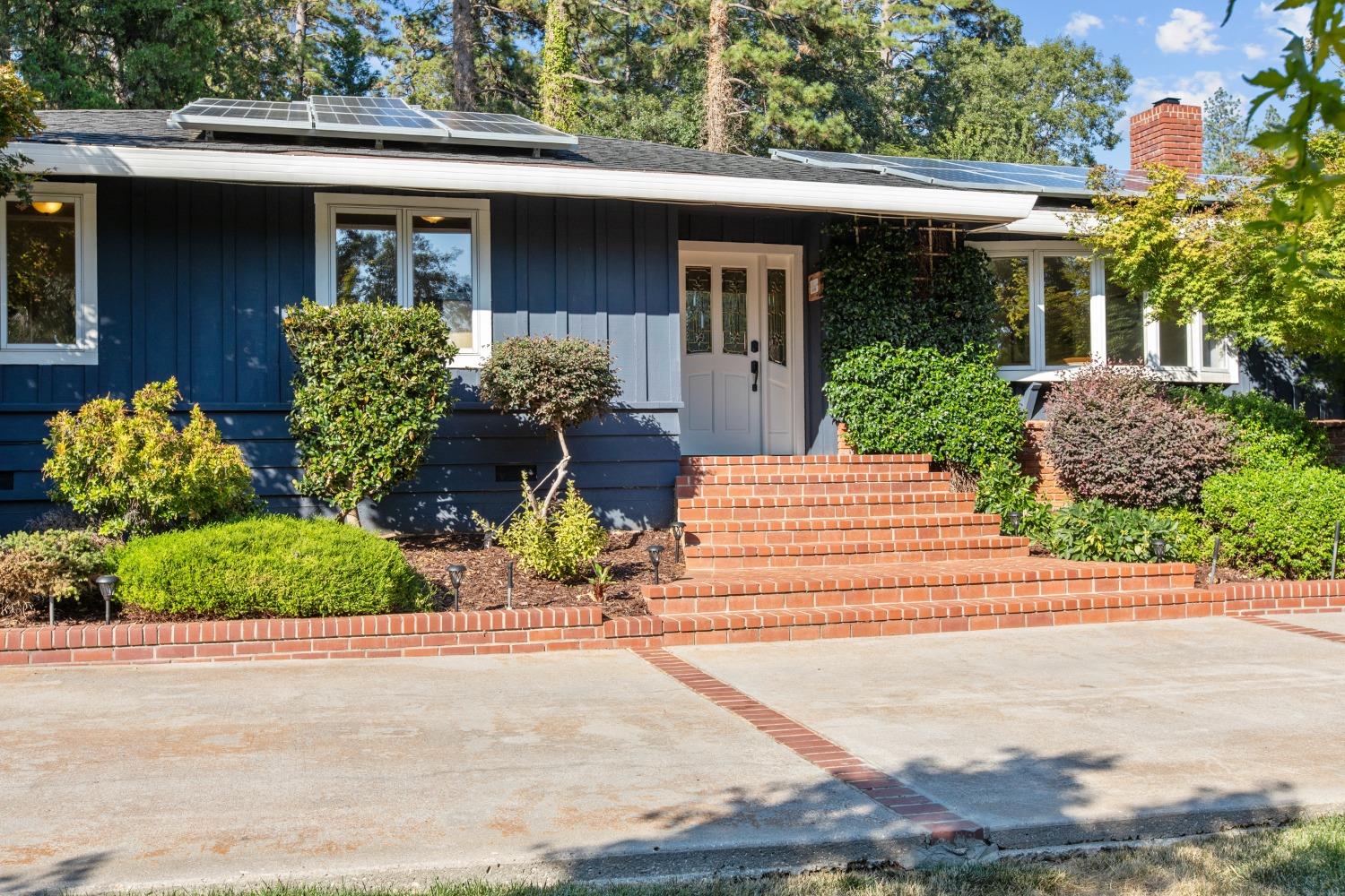 12223 Gayle Lane