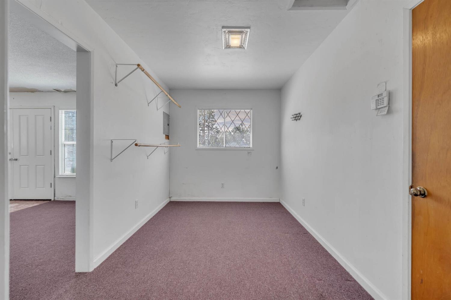 10000 Kenwood Dr