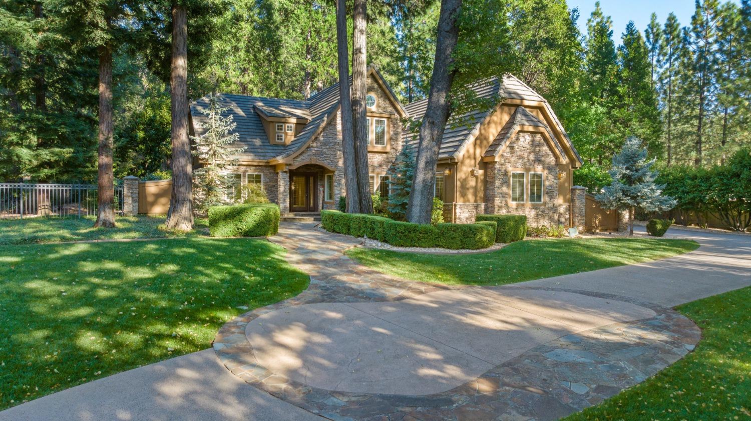 13101 Somerset Drive