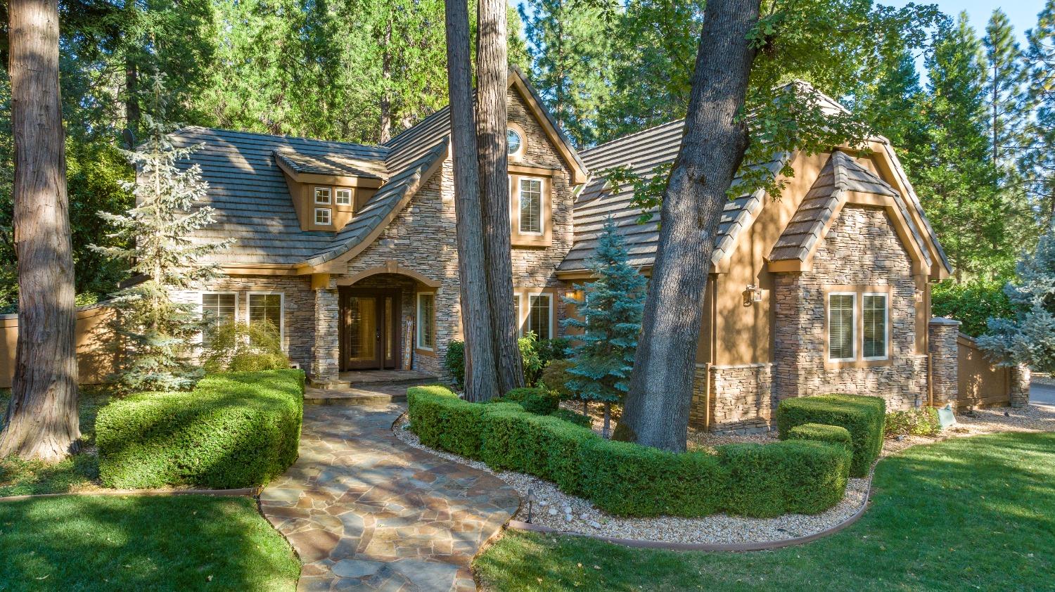 13101 Somerset Drive