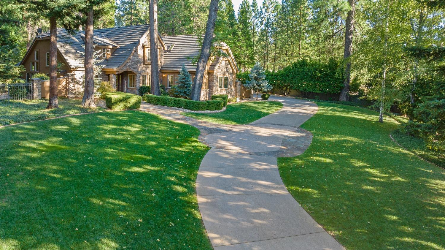 13101 Somerset Drive