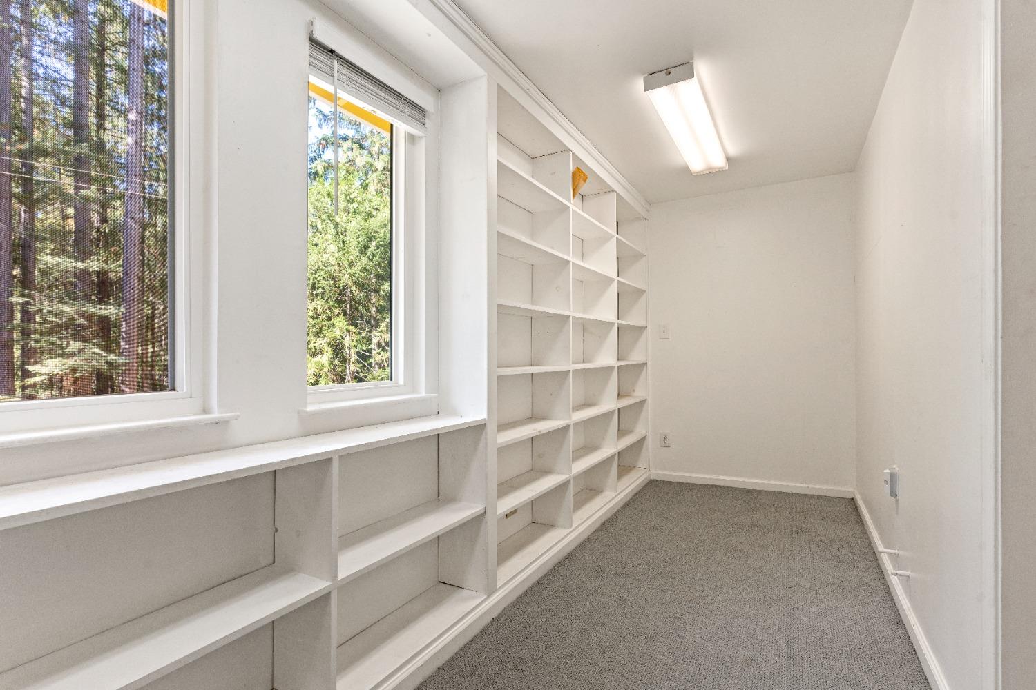 17582 New York House Road