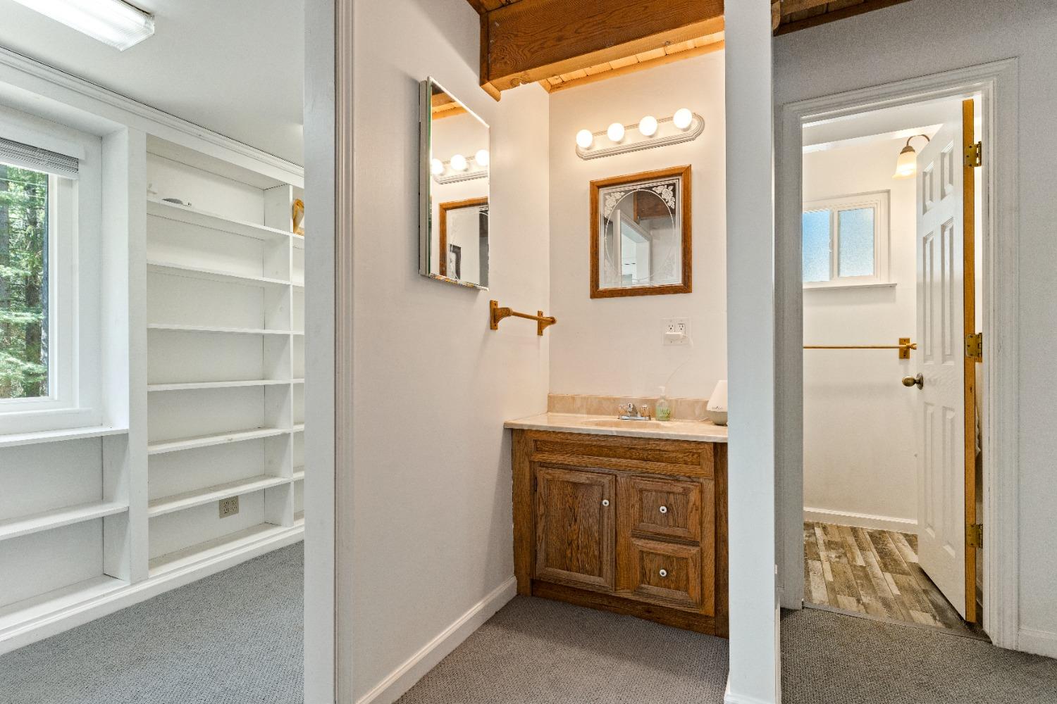 17582 New York House Road