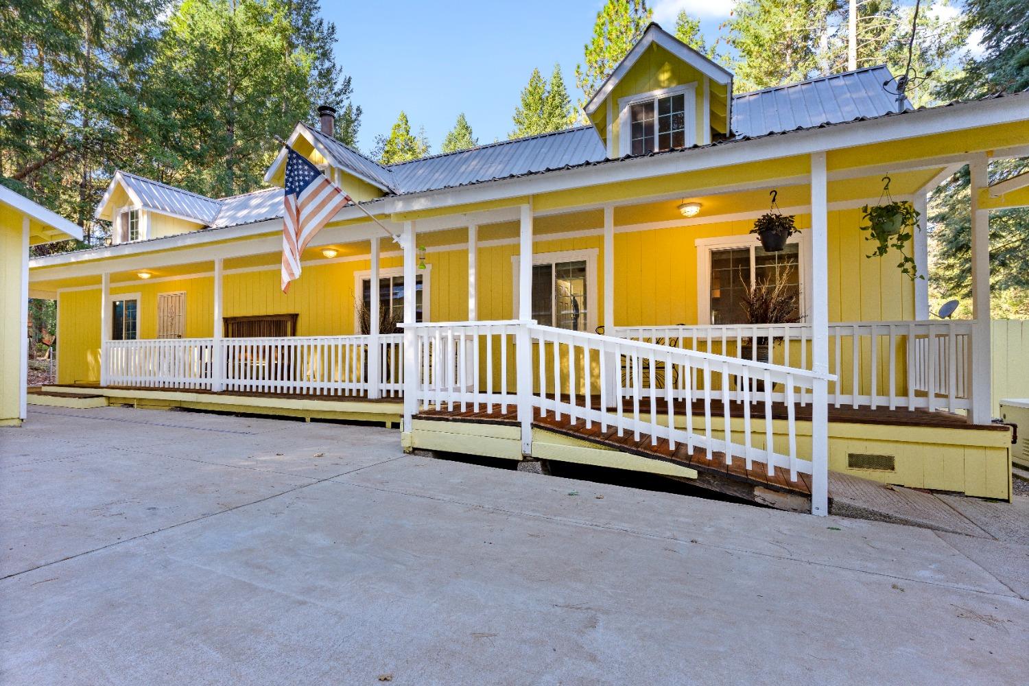 17582 New York House Road