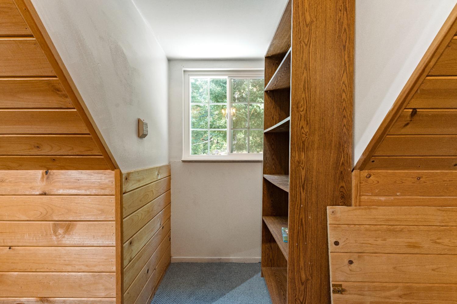 17582 New York House Road