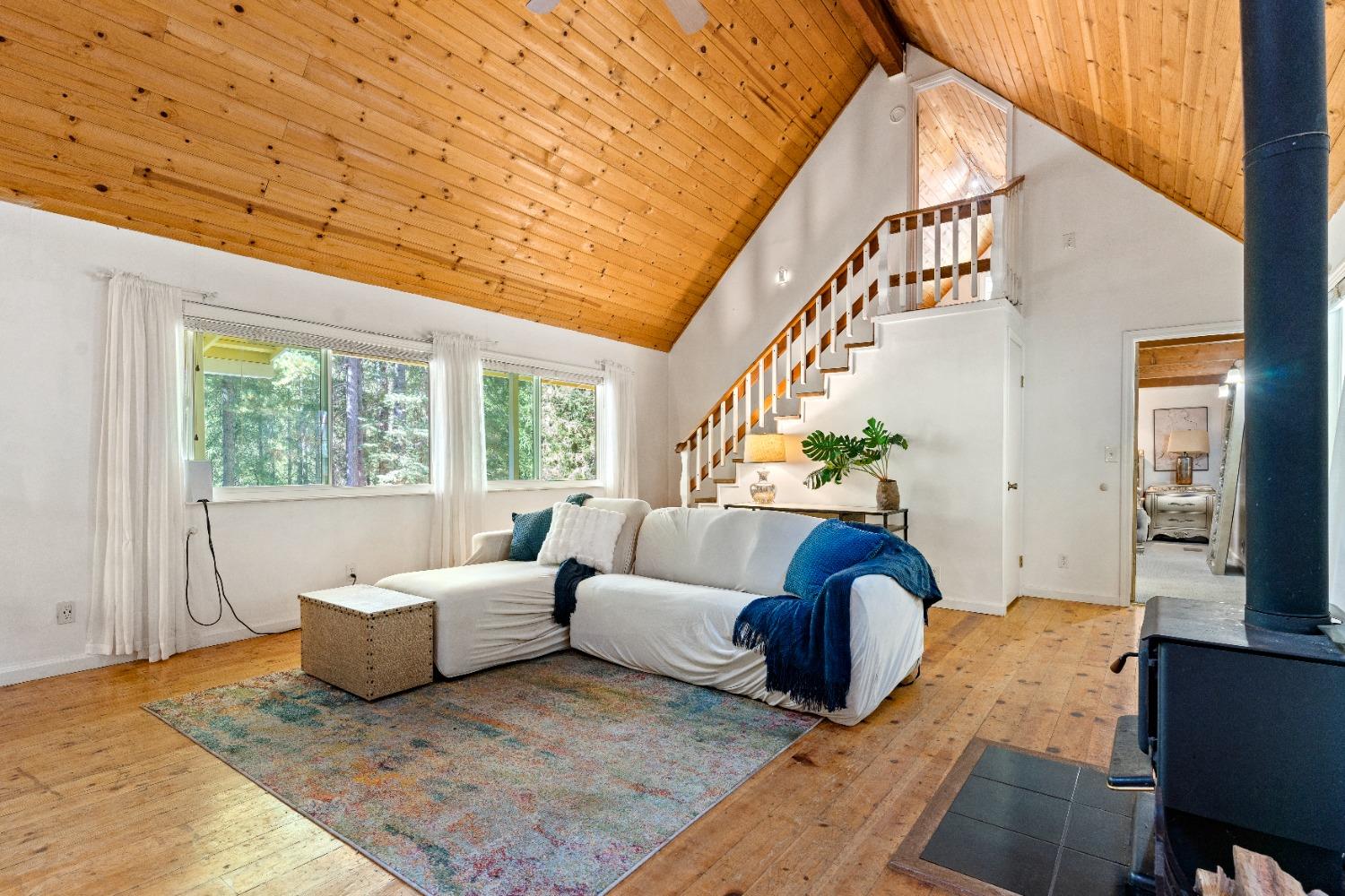 17582 New York House Road