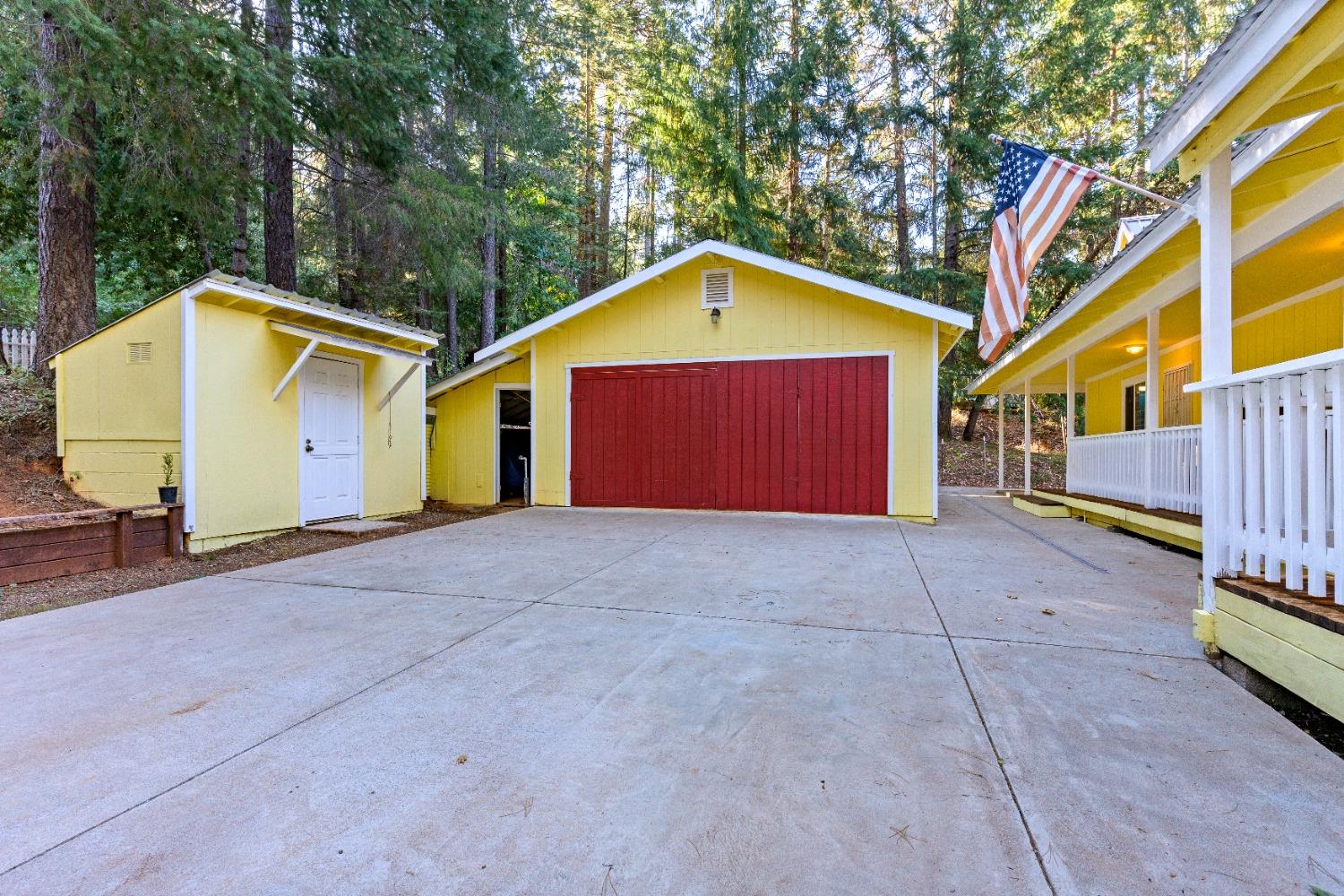 17582 New York House Road