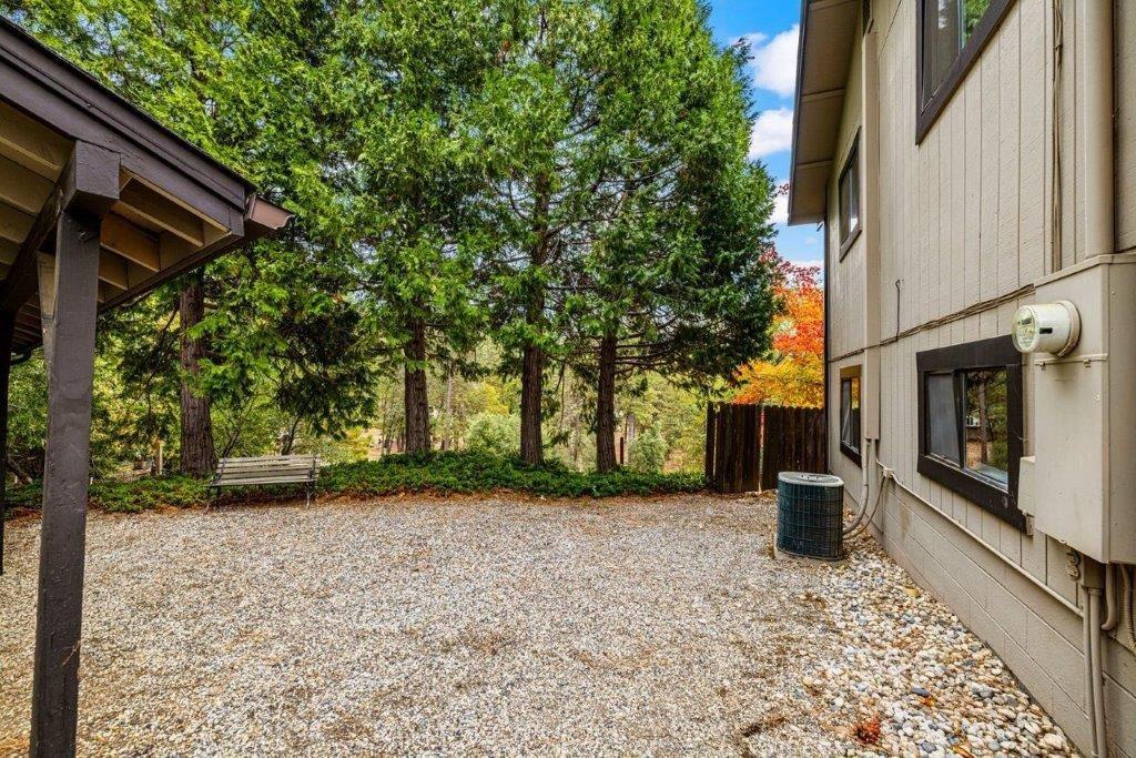16685 Ernest Court