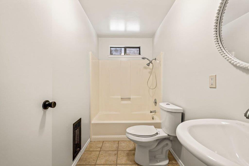 16685 Ernest Court