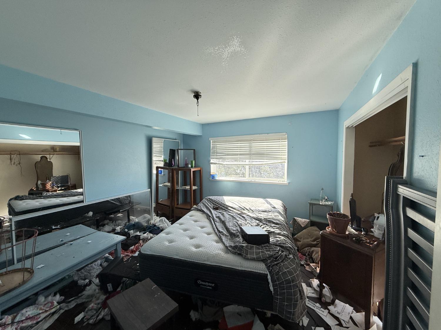 10700 Oak Drive
