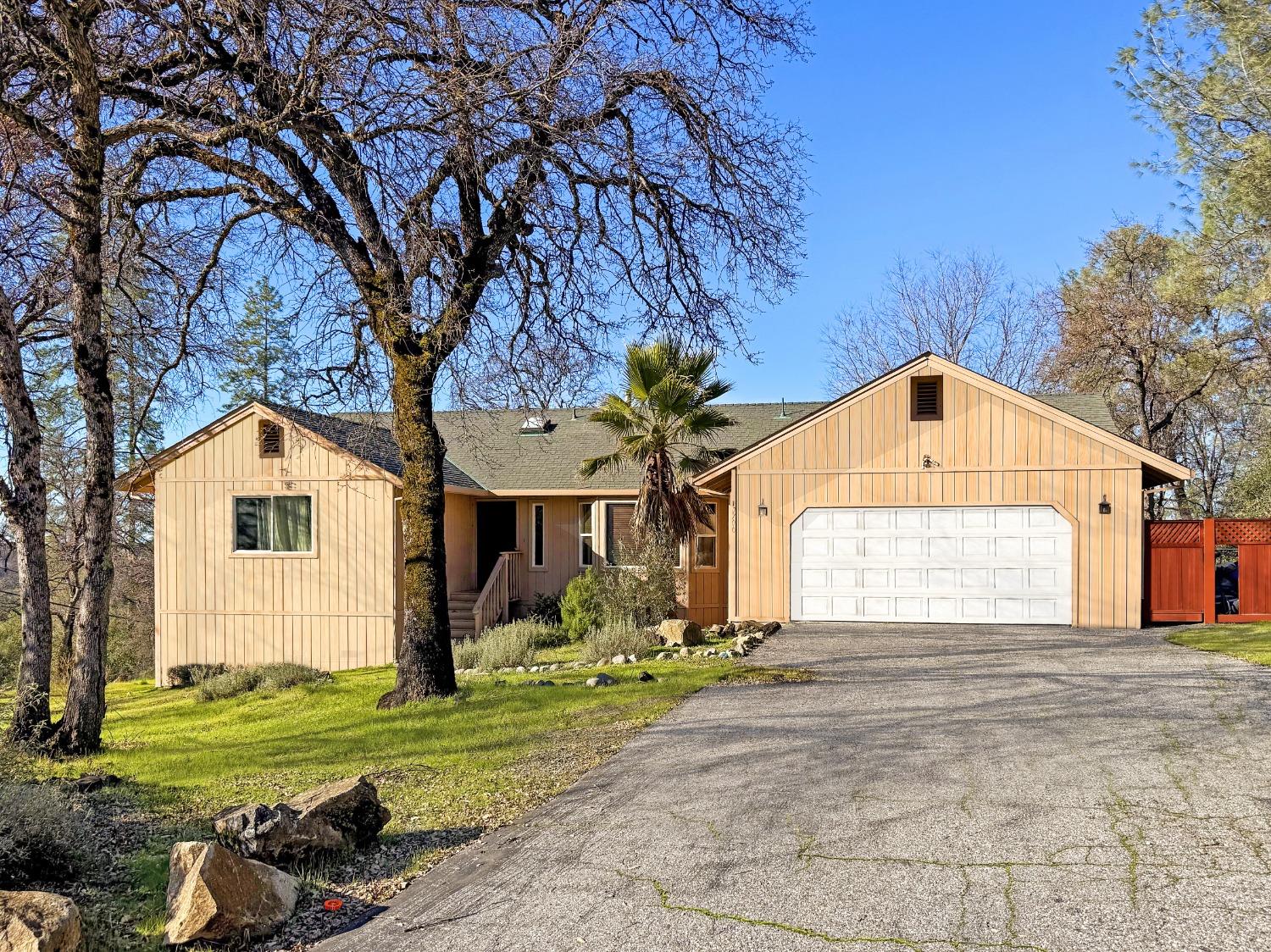 10700 Oak Drive