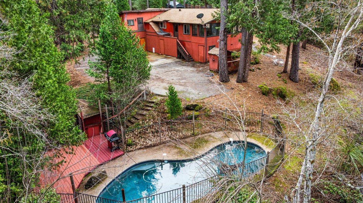 13834 Fletcher Lane