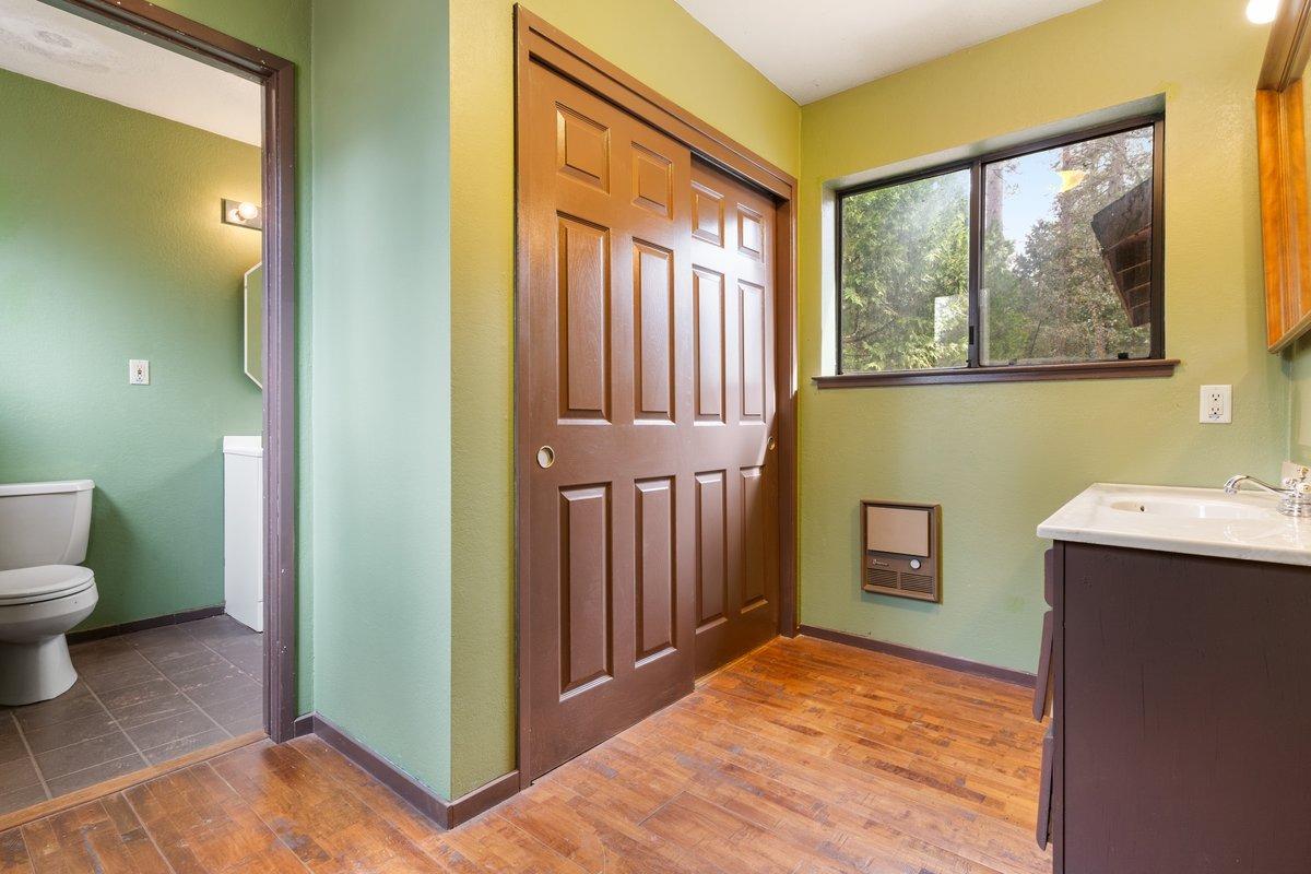 13834 Fletcher Lane