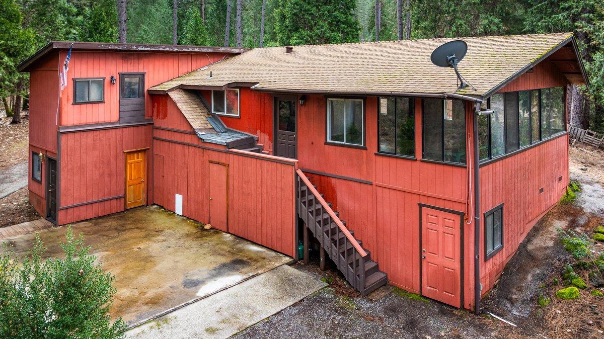 13834 Fletcher Lane