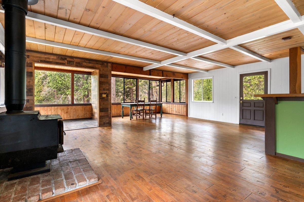 13834 Fletcher Lane