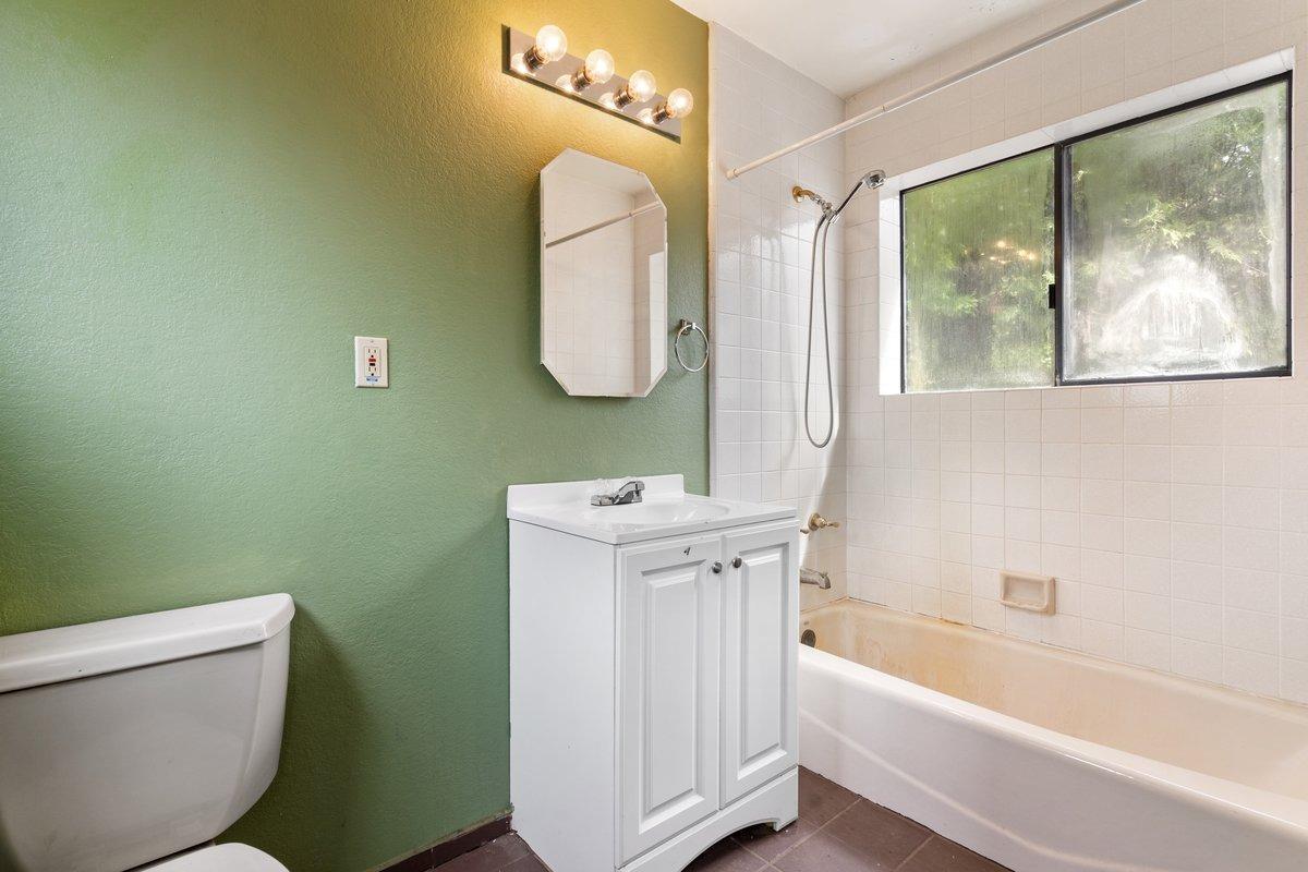 13834 Fletcher Lane