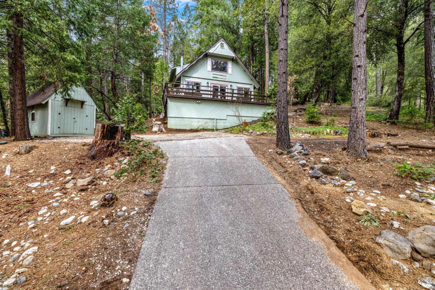 15994 Mountain View Drive