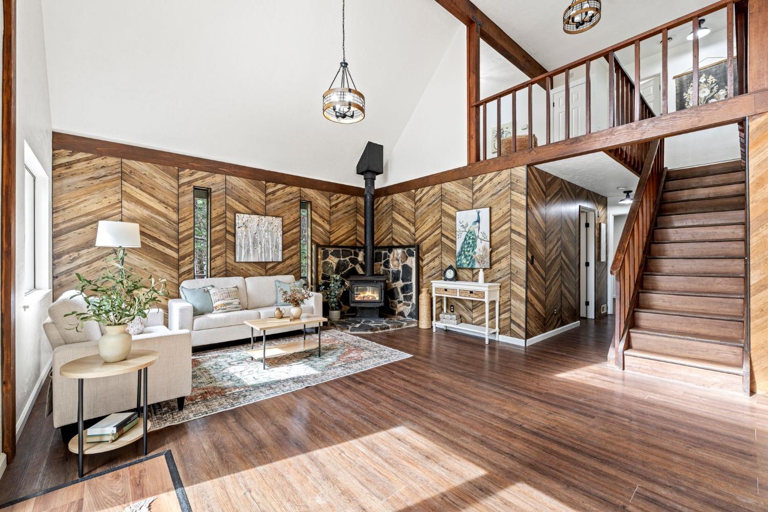 15994 Mountain View Drive