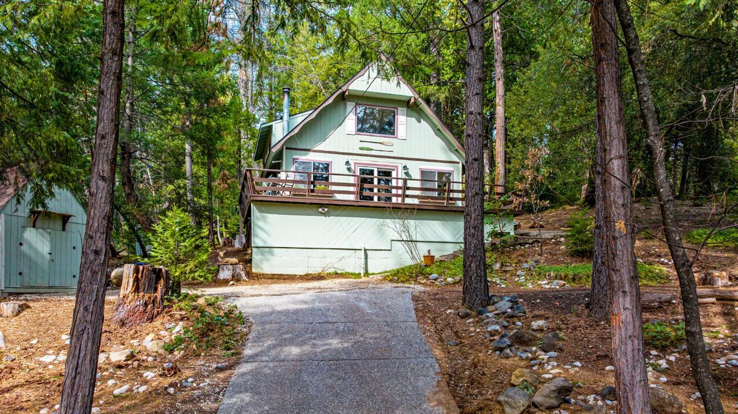 15994 Mountain View Drive