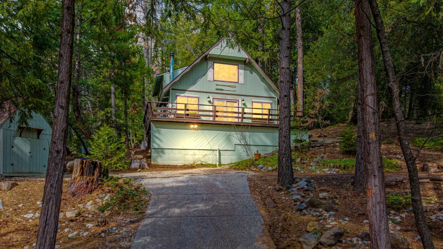 15994 Mountain View Drive