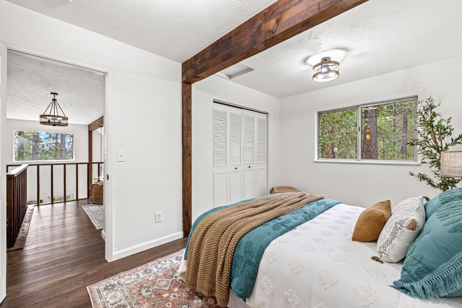 15994 Mountain View Drive
