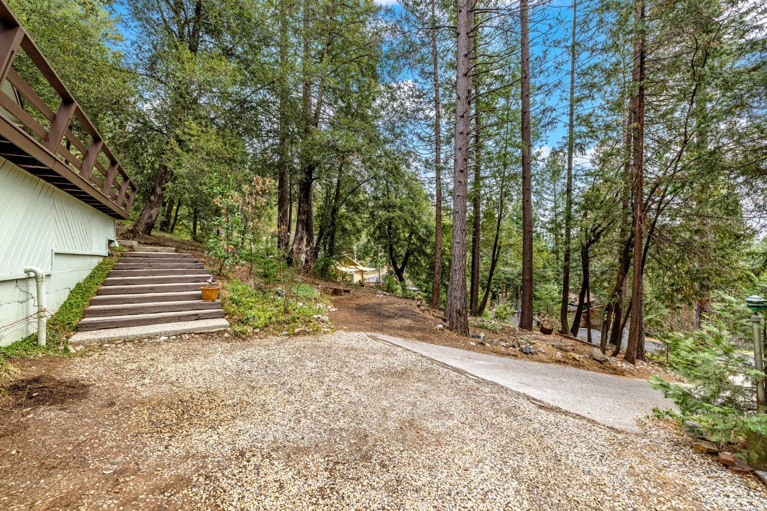 15994 Mountain View Drive