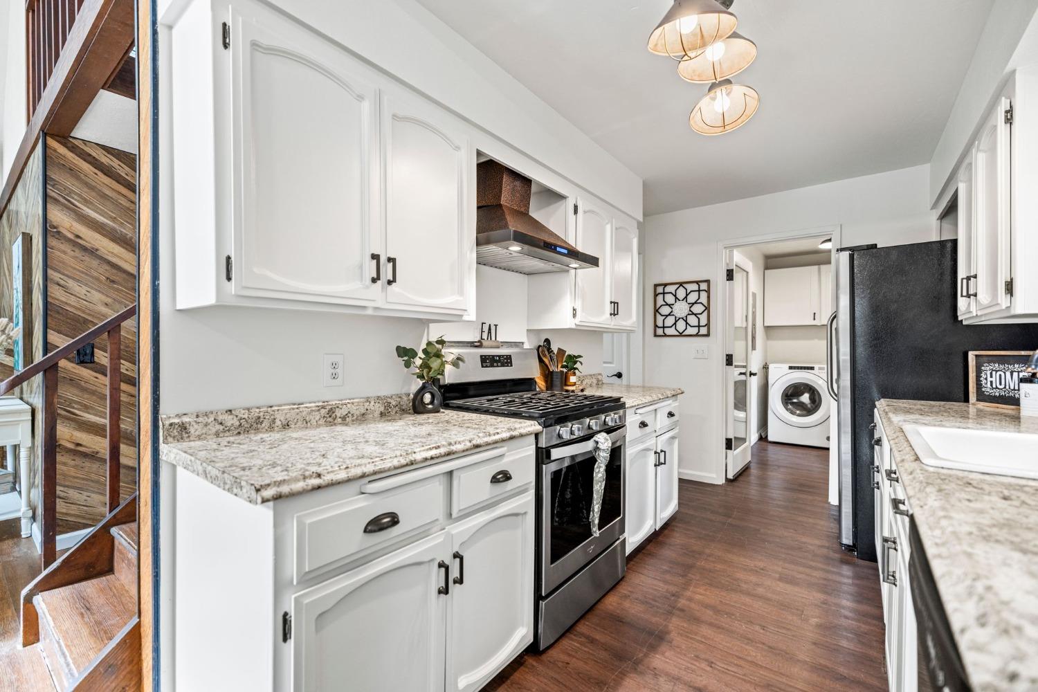 15994 Mountain View Drive