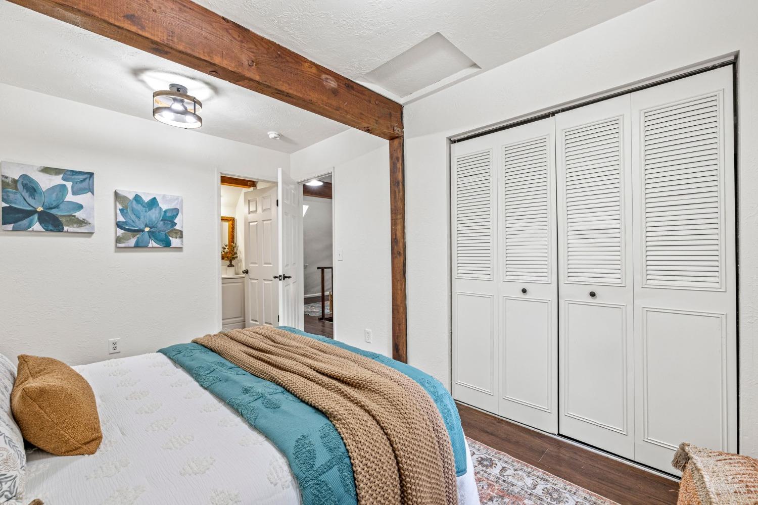 15994 Mountain View Drive