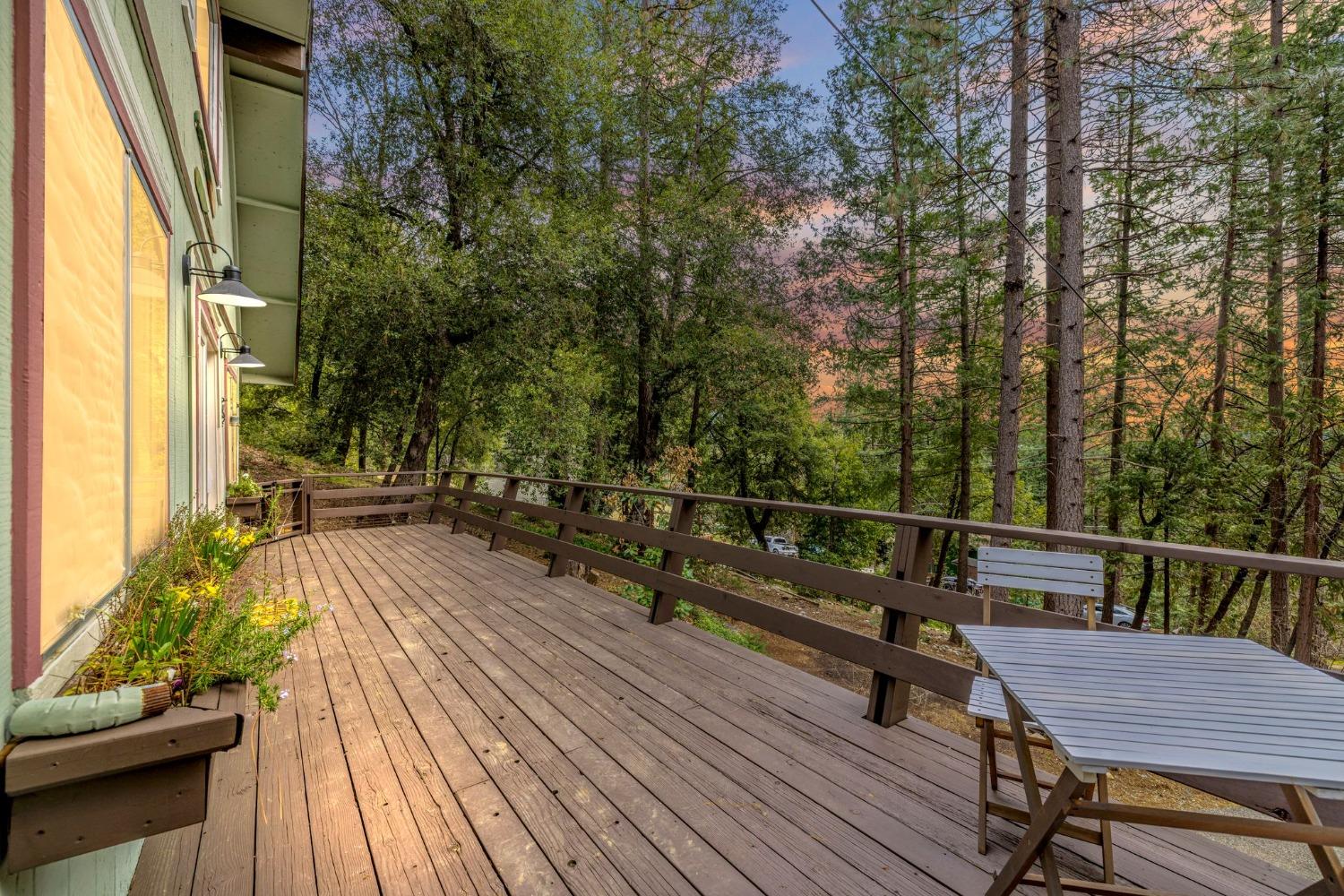 15994 Mountain View Drive